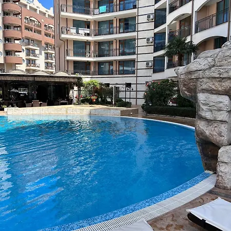 Apartman Karolina 65 *